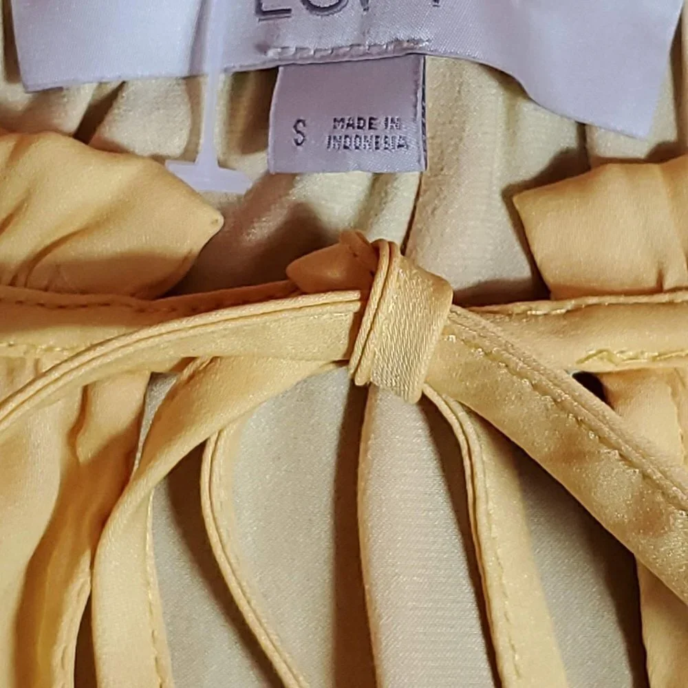 🚨037 LOFT Ruffle Tie Neck Peasant Yellow Top